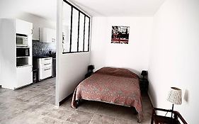 Lodging Gîte Au Milieu des Vignes&des Étoiles