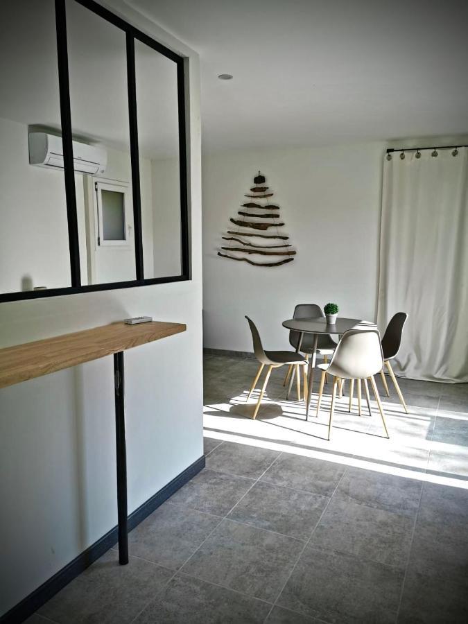 Lodging Gîte Au Milieu des Vignes&des Étoiles Saint-Jean-de-Fos Extérieur photo